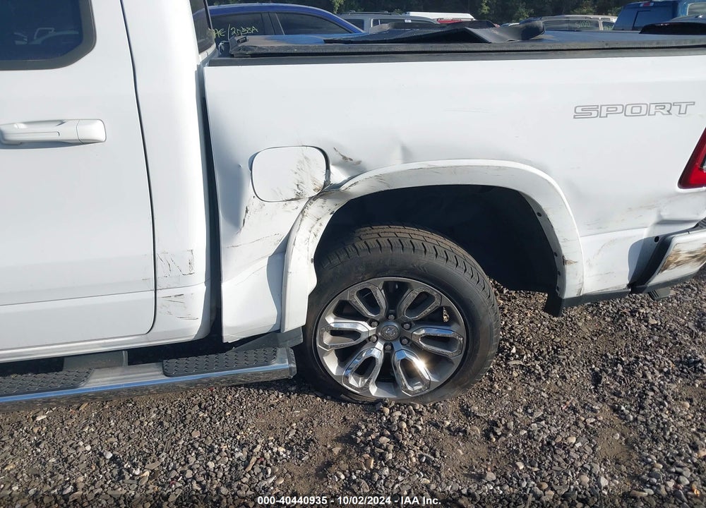 2021 RAM 1500 LAIE  4X4 5'7 BOX VIN: 1C6SRFJT0MN780110