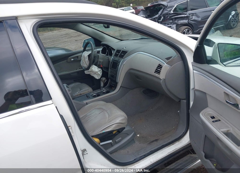 2011 CHEVROLET TRAVERSE 2LT VIN: 1GNKVJEDXBJ330115