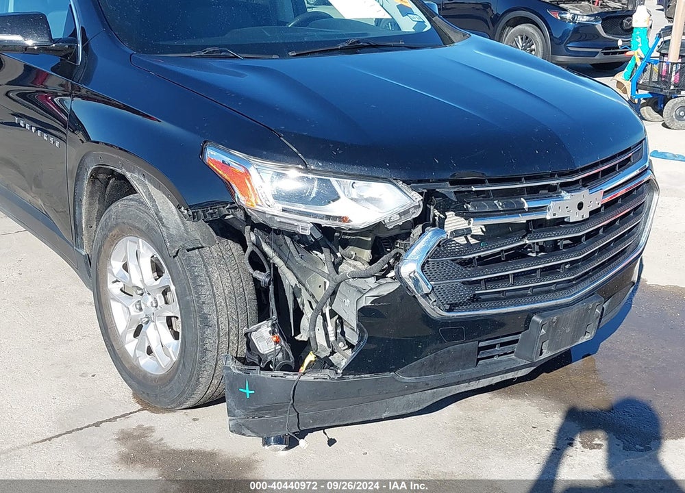 2018 CHEVROLET TRAVERSE 1LT VIN: 1GNERGKW0JJ167385