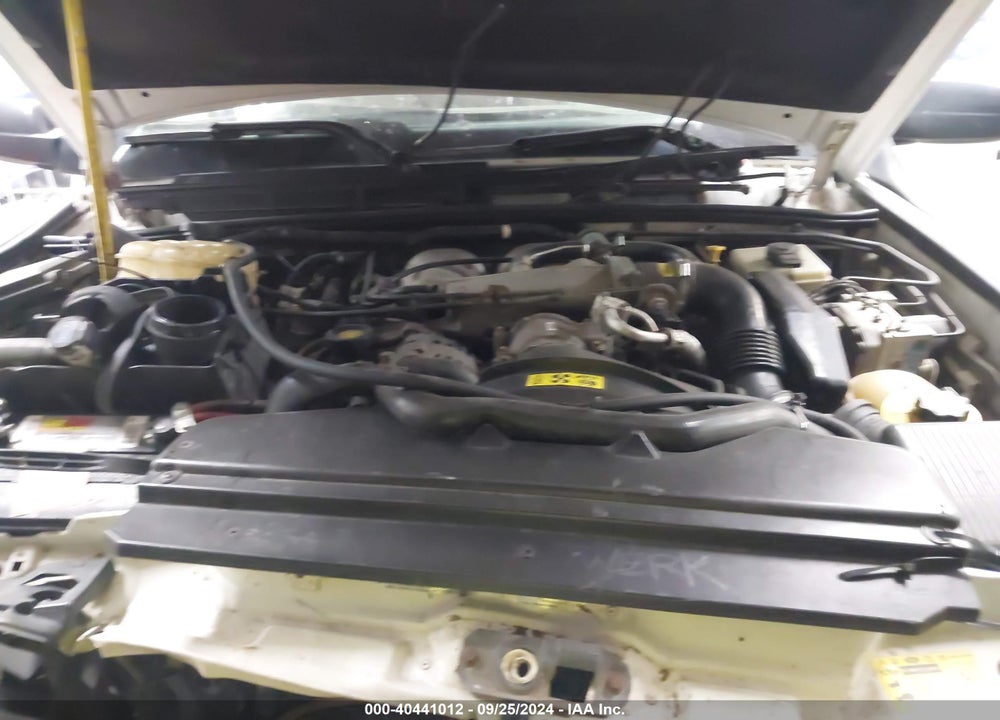 2004 LAND ROVER DISCOVERY SE VIN: SALTY19474A853327