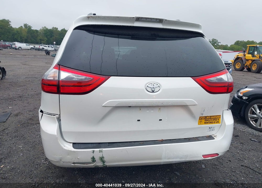 2020 TOYOTA SIENNA XLE VIN: 5TDDZ3DC8LS238886