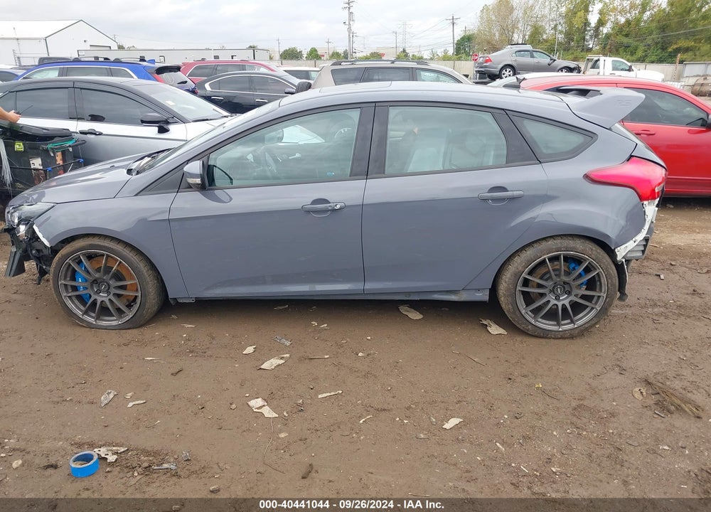 2017 FORD FOCUS RS VIN: WF0DP3TH6H4120578