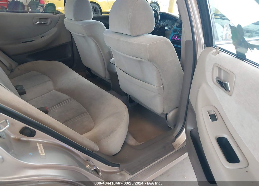 2000 HONDA ACCORD 2.3 EX VIN: JHMCG5652YC001250