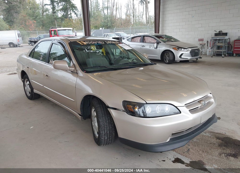 2000 HONDA ACCORD 2.3 EX VIN: JHMCG5652YC001250
