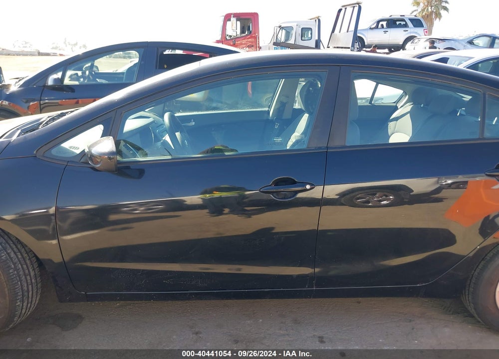 2017 KIA FORTE LX VIN: 3KPFK4A78HE031040
