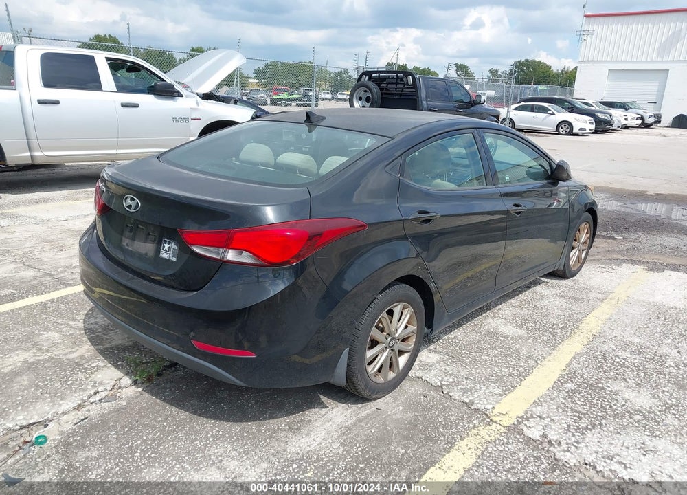 2014 HYUNDAI ELANTRA SE VIN: 5NPDH4AE0EH490056