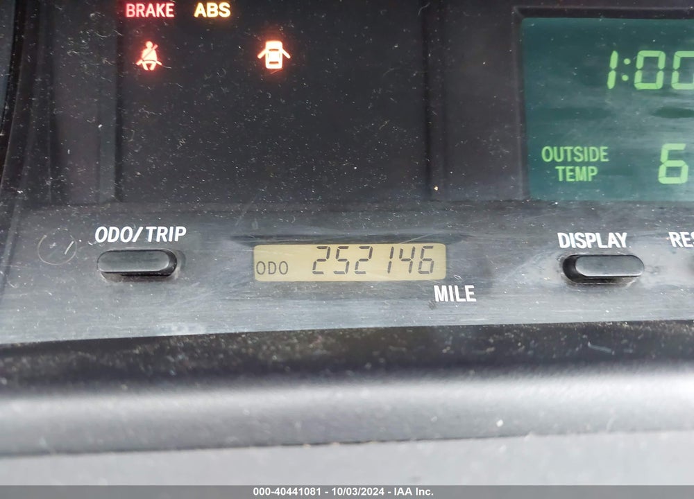 2001 TOYOTA AVALON XLS VIN: 4T1BF28B61U147227