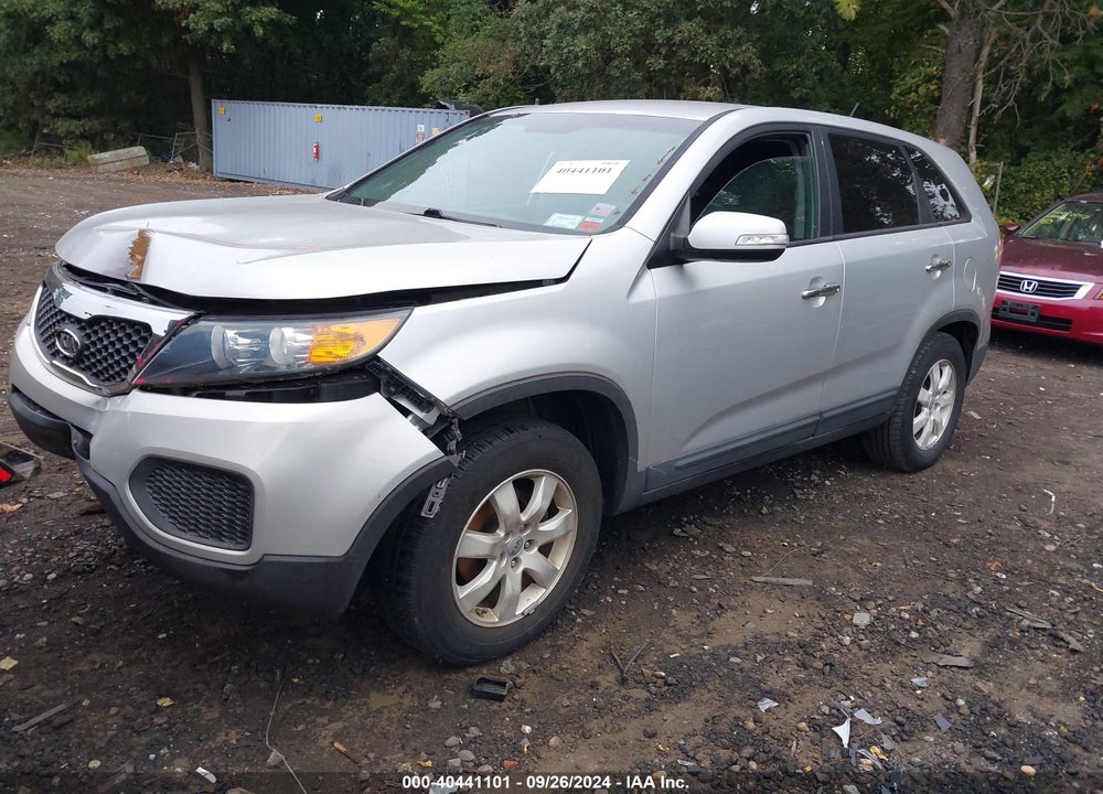 2013 KIA SORENTO LX VIN: 5XYKT3A16DG399361