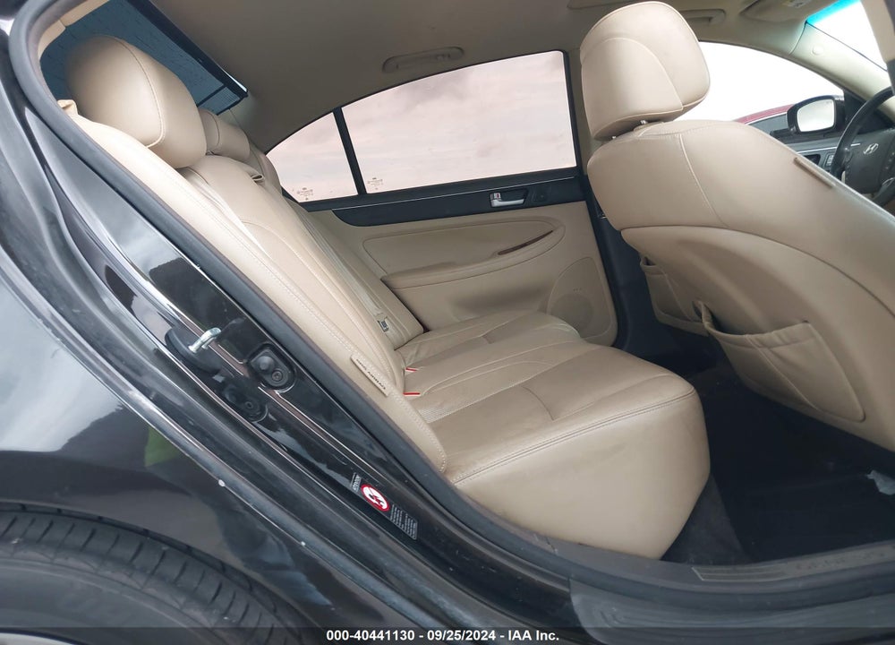 2014 HYUNDAI GENESIS 3.8 VIN: KMHGC4DD0EU262476