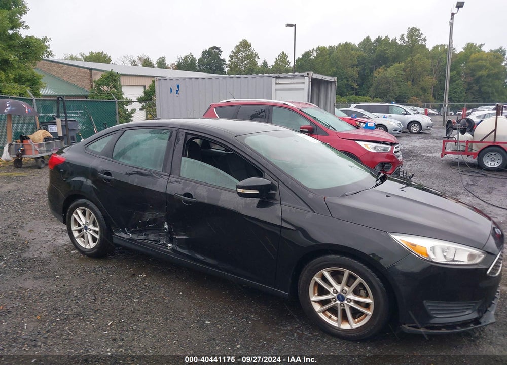 2015 FORD FOCUS SE VIN: 1FADP3F26FL282651