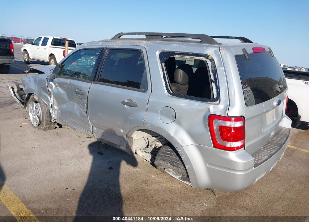 2010 FORD ESCAPE XLT VIN: 1FMCU0D77AKA33572