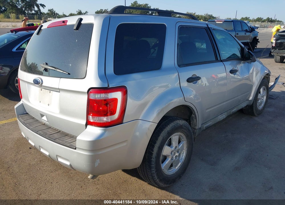 2010 FORD ESCAPE XLT VIN: 1FMCU0D77AKA33572
