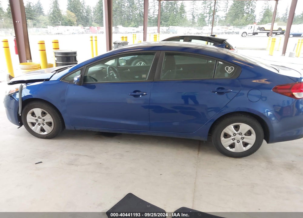 2017 KIA FORTE LX VIN: 3KPFK4A77HE047035