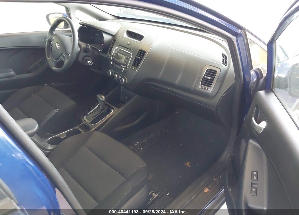 2017 KIA FORTE LX VIN: 3KPFK4A77HE047035