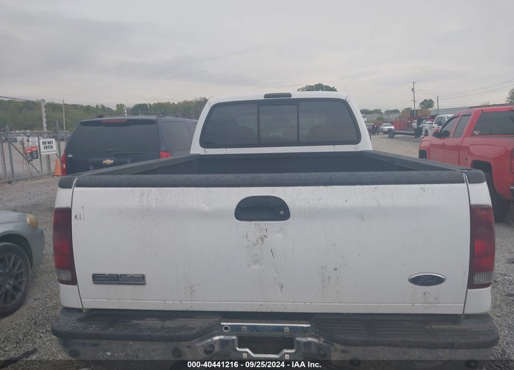 2005 FORD F-350 LARIAT/XL/XLT VIN: 1FTWW33P05ED21484