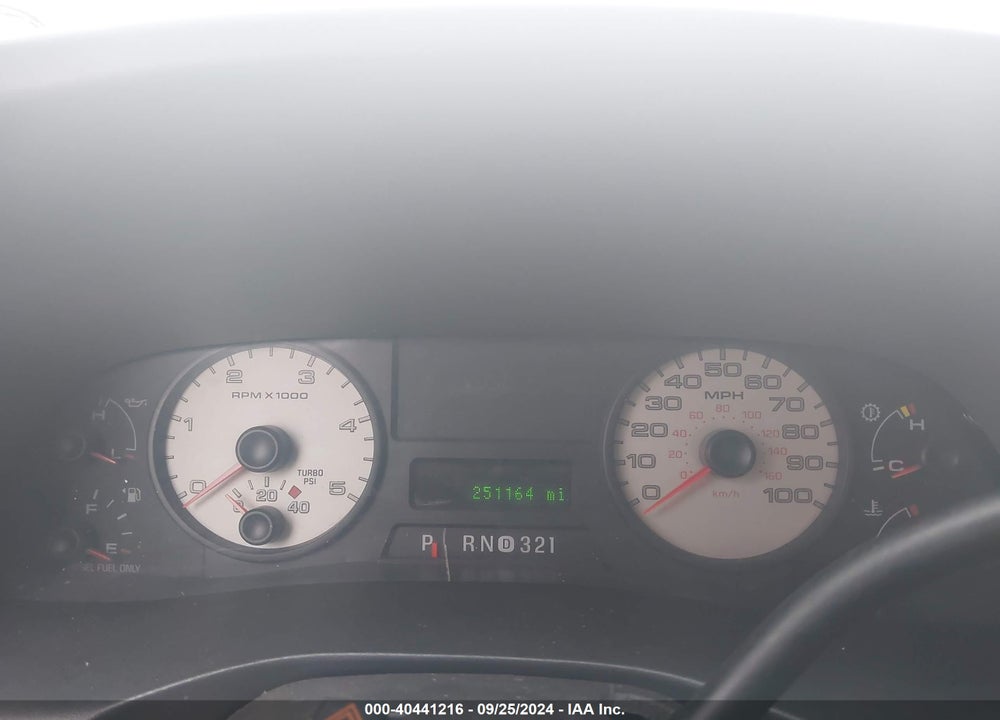 2005 FORD F-350 LARIAT/XL/XLT VIN: 1FTWW33P05ED21484