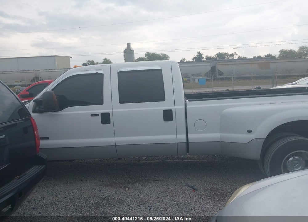 2005 FORD F-350 LARIAT/XL/XLT VIN: 1FTWW33P05ED21484