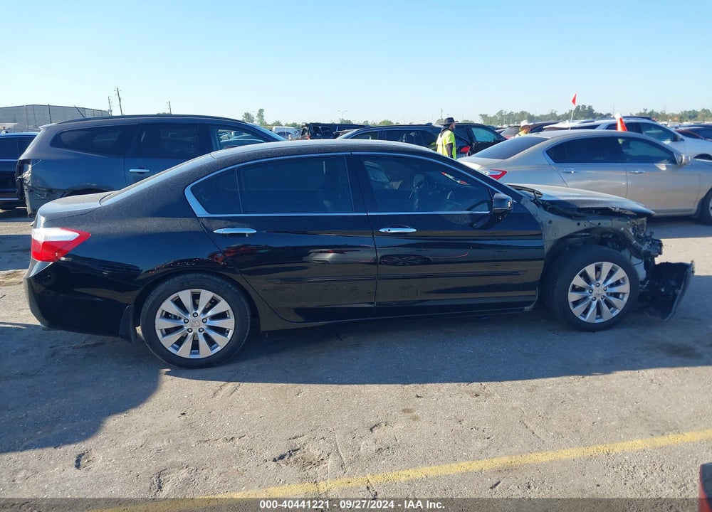 2013 HONDA ACCORD EX-L V-6 VIN: 1HGCR3F89DA013994