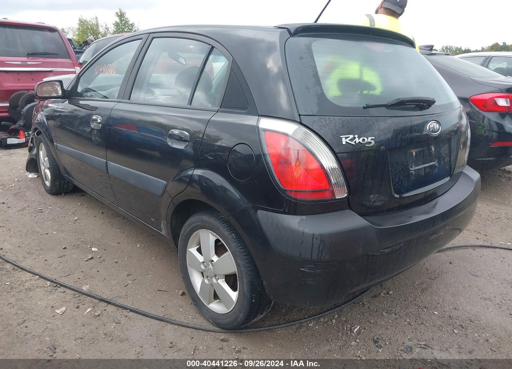 2007 KIA RIO5 SX VIN: KNADE163276195274
