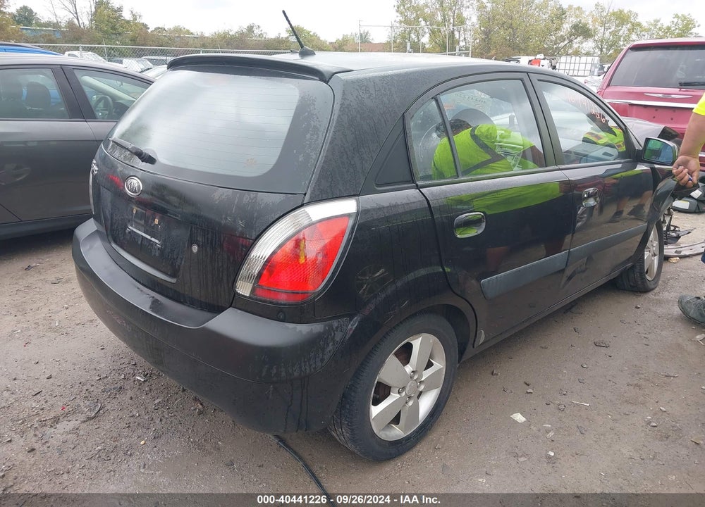 2007 KIA RIO5 SX VIN: KNADE163276195274