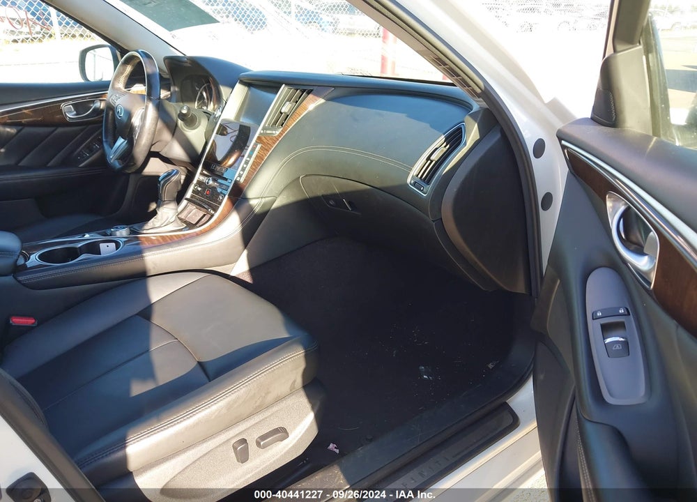 2018 INFINITI Q50 3.0T LUXE VIN: JN1EV7AR0JM435790