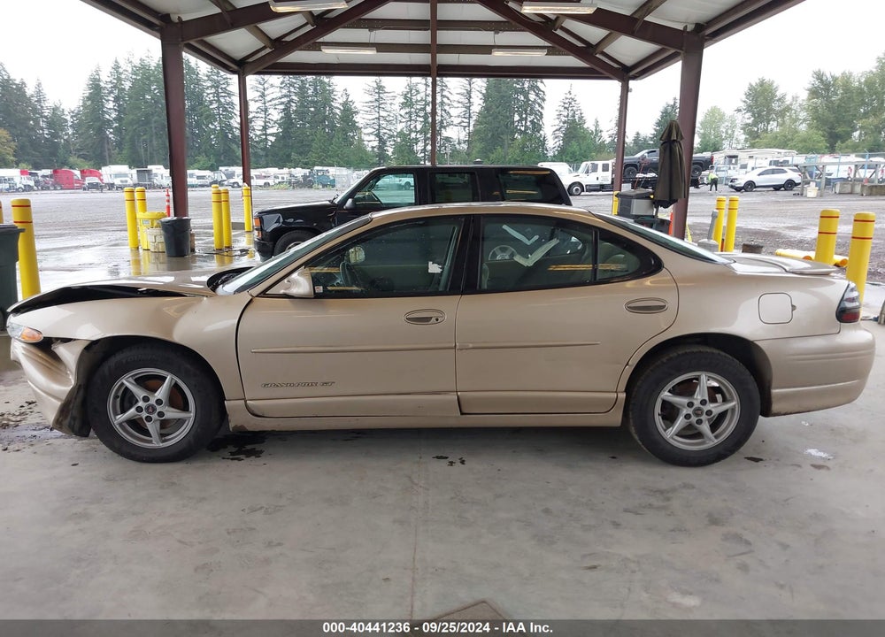 2001 PONTIAC GRAND PRIX GT VIN: 1G2WP52K21F214654