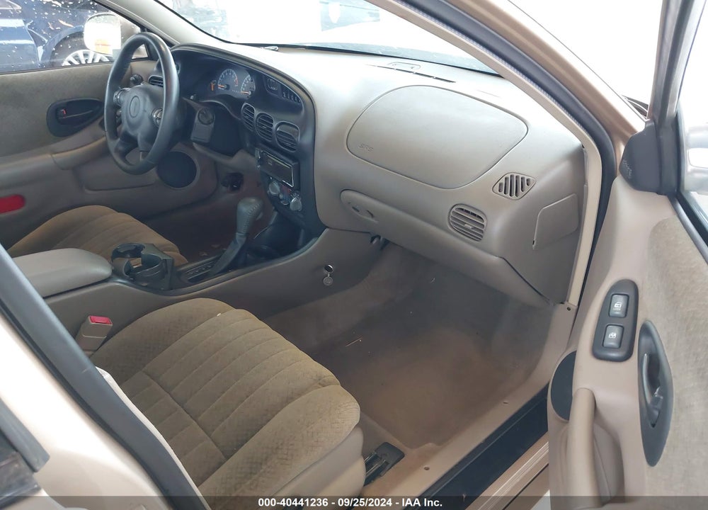 2001 PONTIAC GRAND PRIX GT VIN: 1G2WP52K21F214654