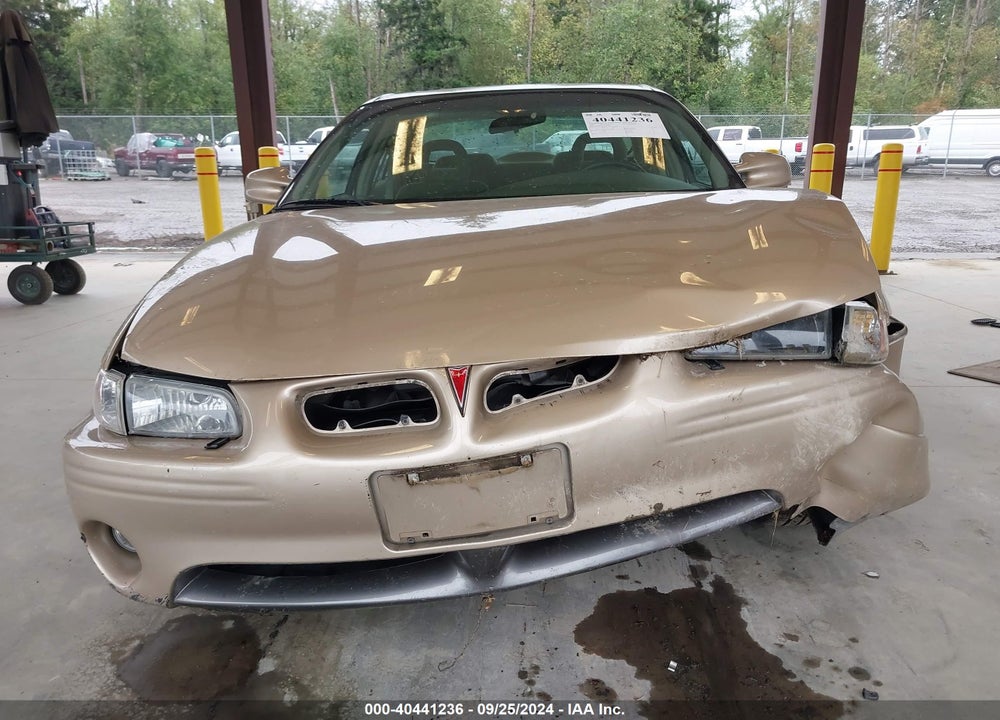 2001 PONTIAC GRAND PRIX GT VIN: 1G2WP52K21F214654