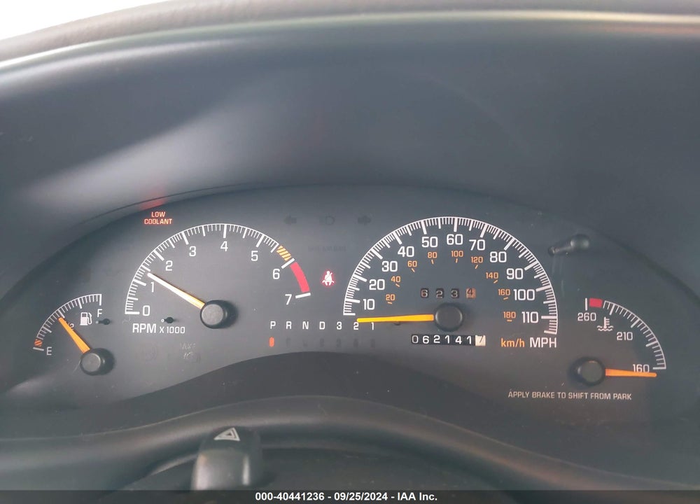 2001 PONTIAC GRAND PRIX GT VIN: 1G2WP52K21F214654