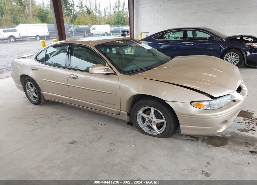 2001 PONTIAC GRAND PRIX GT VIN: 1G2WP52K21F214654