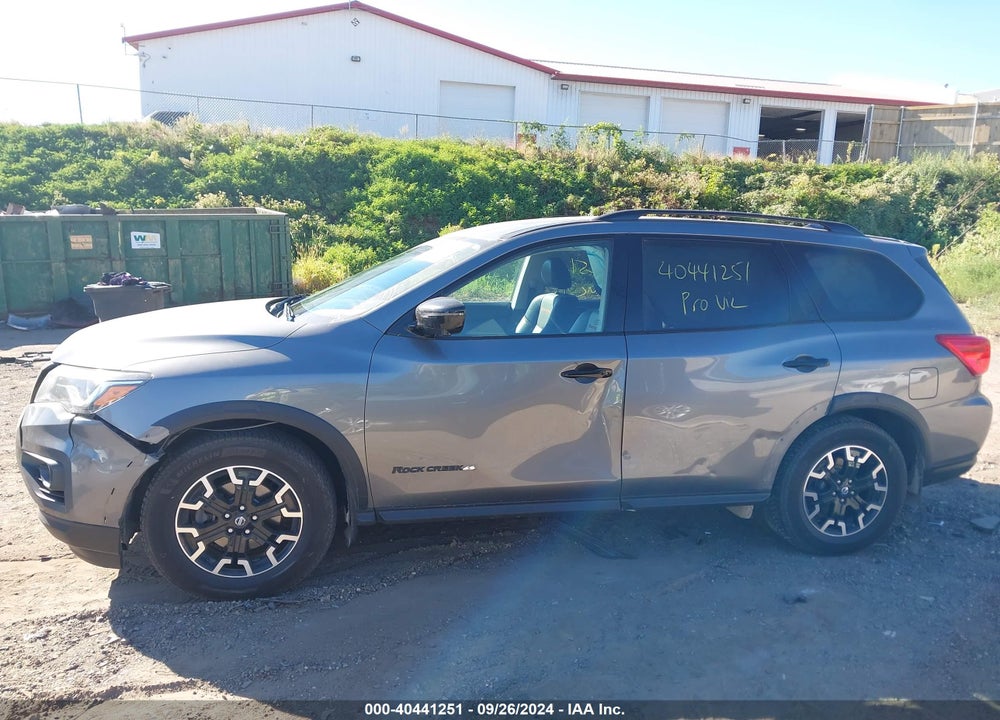2019 NISSAN PATHFINDER SL VIN: 5N1DR2MM0KC650010