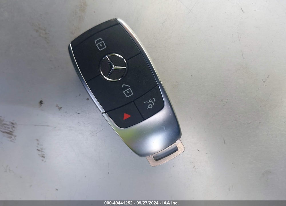 2022 MERCEDES-BENZ GLC 300 4MATIC SUV VIN: W1N0G8EB9NV387817