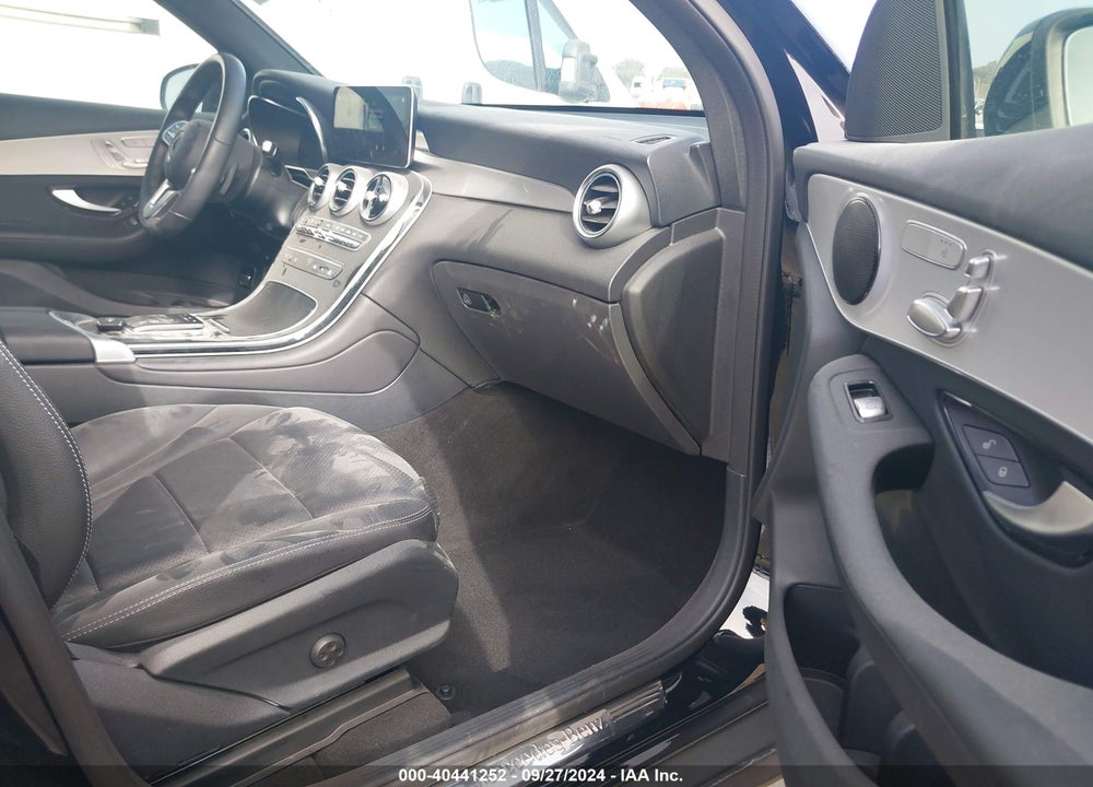 2022 MERCEDES-BENZ GLC 300 4MATIC SUV VIN: W1N0G8EB9NV387817