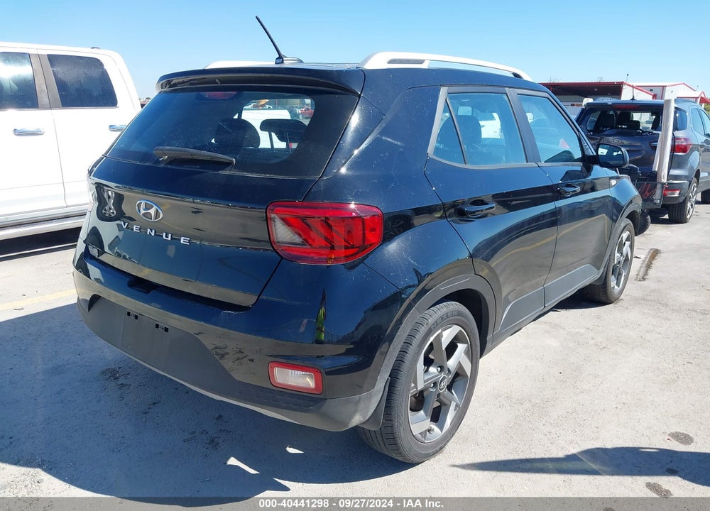 2023 HYUNDAI VENUE SEL VIN: KMHRC8A31PU262453
