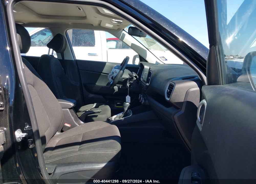 2023 HYUNDAI VENUE SEL VIN: KMHRC8A31PU262453