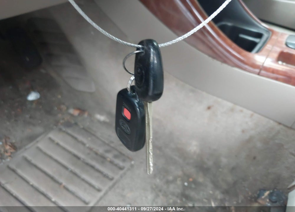 2002 TOYOTA CAMRY XLE V6 VIN: 4T1BF32K42U035168