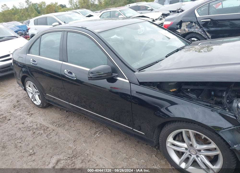 2013 MERCEDES-BENZ C 300 LUXURY 4MATIC/SPORT 4MATIC VIN: WDDGF8AB3DR267586