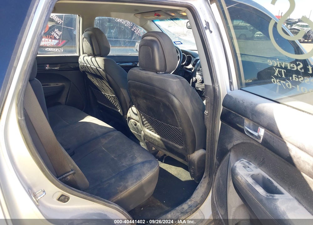 2013 KIA SORENTO LX VIN: 5XYKT3A66DG413495