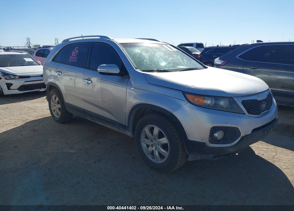 2013 KIA SORENTO LX VIN: 5XYKT3A66DG413495