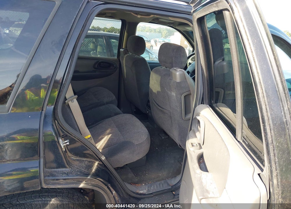 2004 CHEVROLET TRAILBLAZER LT VIN: 1GNDT13S442305191