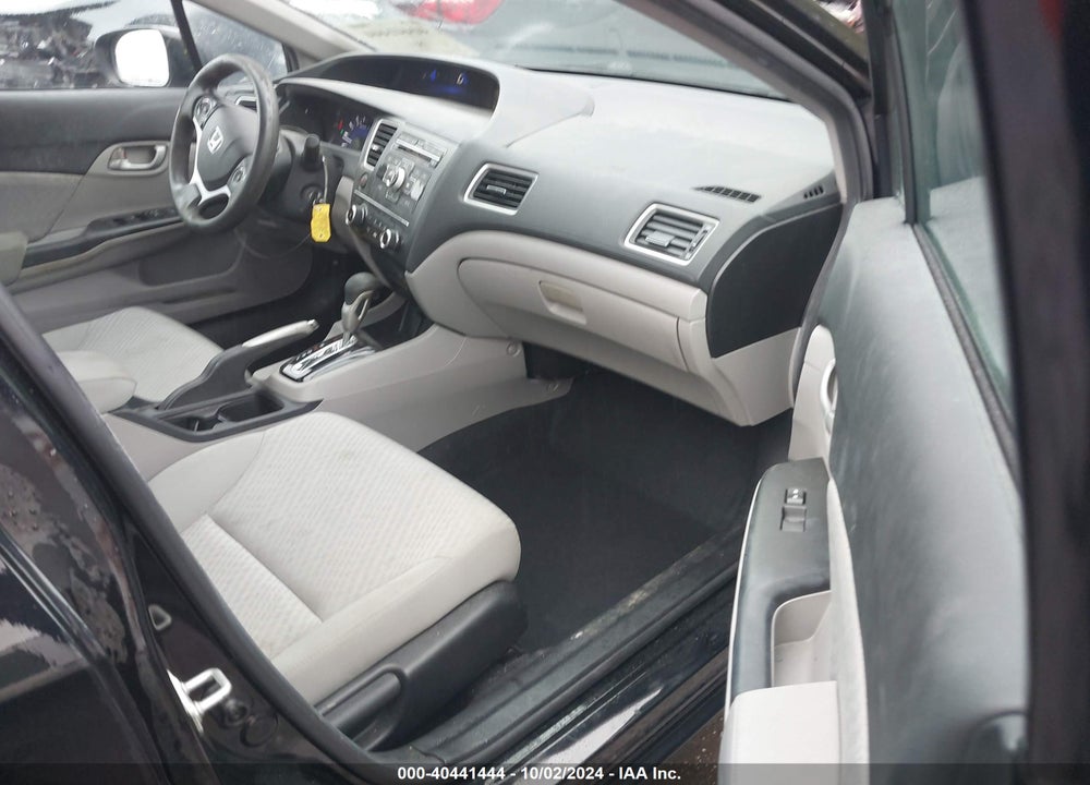 2015 HONDA CIVIC LX VIN: 2HGFB2F51FH566466