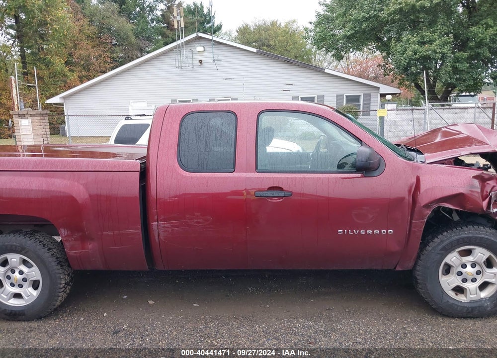 2008 CHEVROLET SILVERADO 1500 LT1 VIN: 2GCEC19J081258937