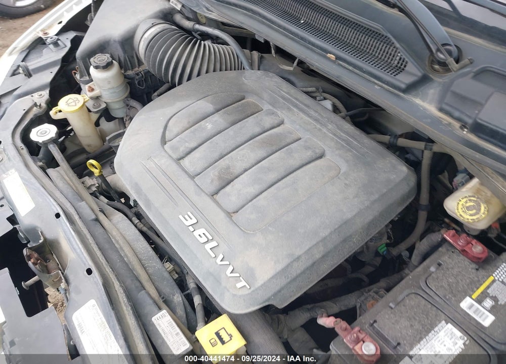 2012 DODGE GRAND CARAVAN CREW VIN: 2C4RDGDG0CR115428
