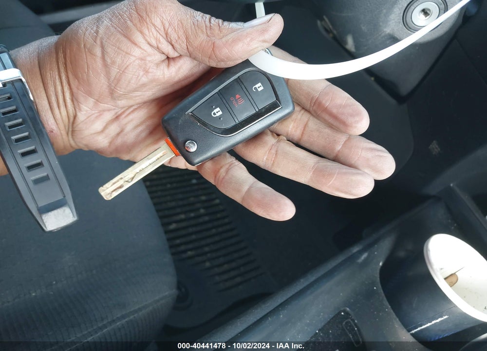 2018 TOYOTA C-HR XLE VIN: NMTKHMBX7JR047591