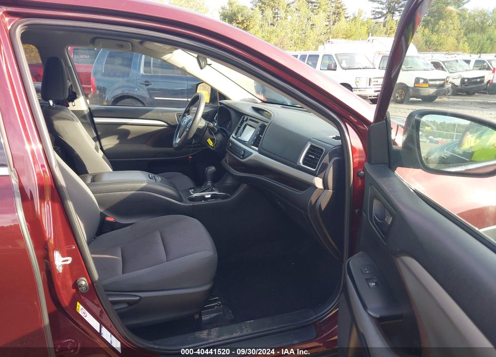2019 TOYOTA HIGHLANDER LE VIN: 5TDBZRFH6KS923776