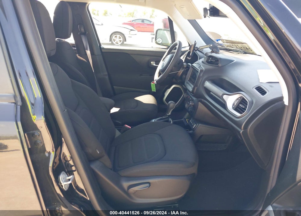 2018 JEEP RENEGADE LATITUDE FWD VIN: ZACCJABB1JPG96006