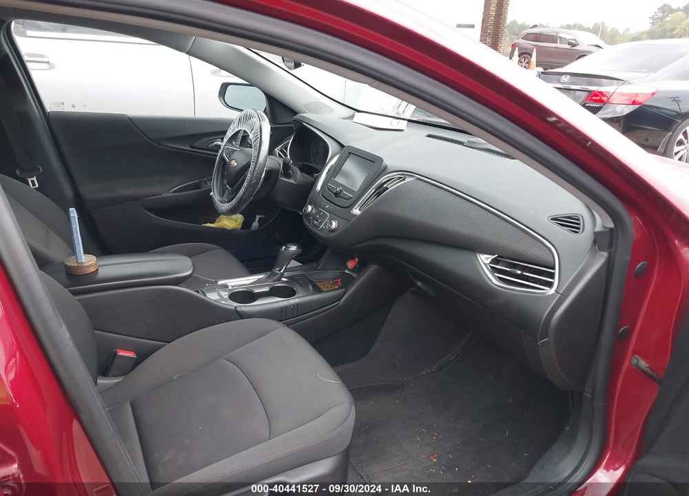 2018 CHEVROLET MALIBU LT VIN: 1G1ZD5ST3JF268385