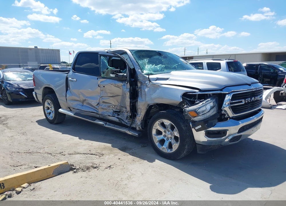 2019 RAM 1500 VIN: 1C6RREFT8KN769323