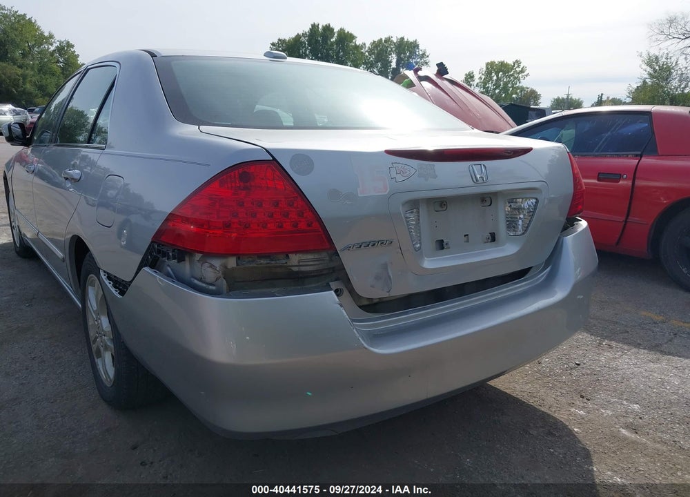 2007 HONDA ACCORD 2.4 EX VIN: 1HGCM56867A030007