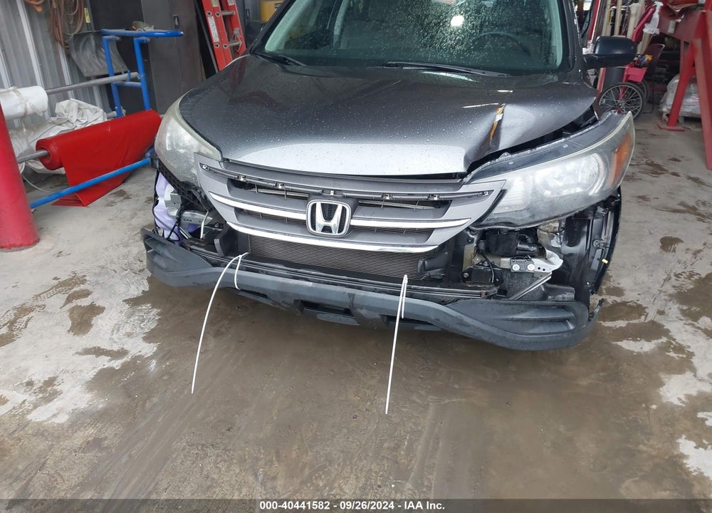 2014 HONDA CR-V LX VIN: 2HKRM4H35EH681042
